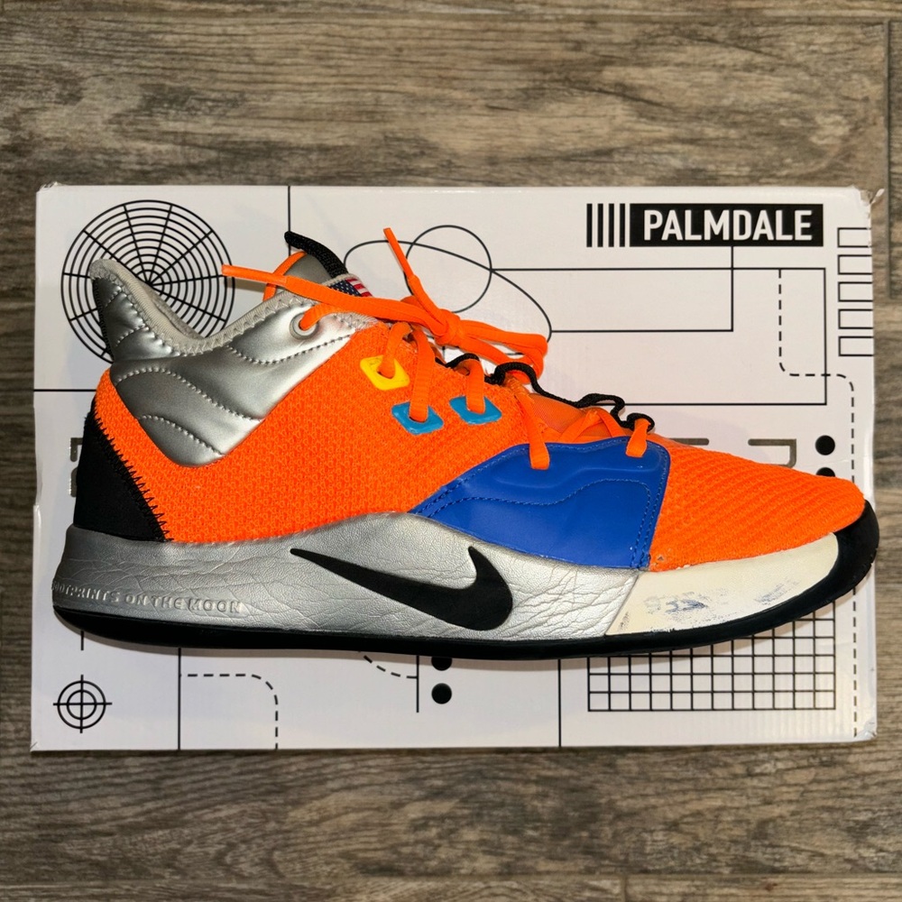 Nike PG3 NASA